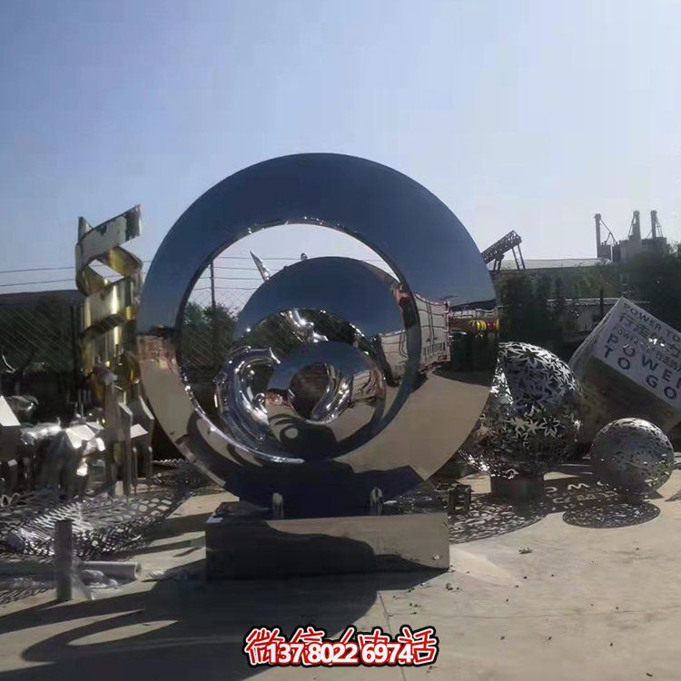 不銹鋼抽象幾何雕塑，鏡面圓環(huán)裝飾廣場、園林